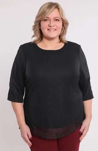Černá halenka s ozdobnými rukávy